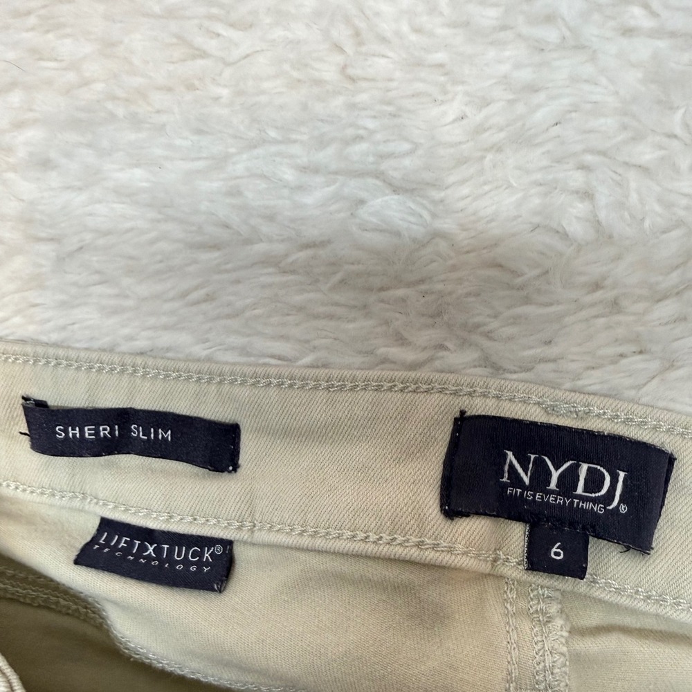 NYDJ Sheri Slim Jeans Womens 6 Beige Ankle Side Slit Lift Tuck Excellent - Picture 6 of 8